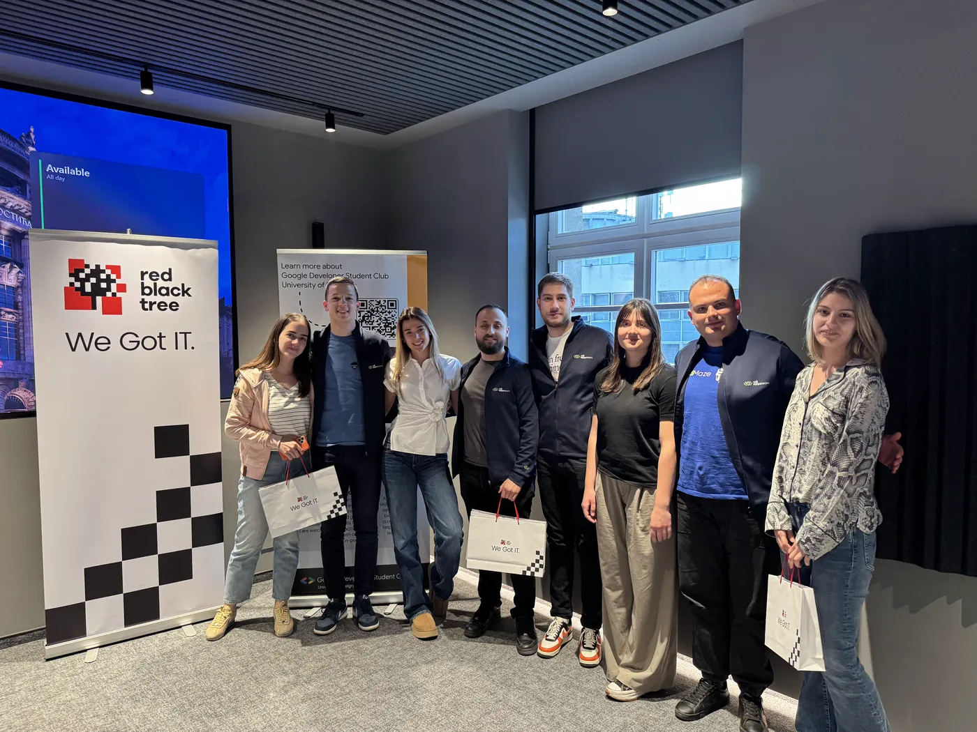 Tim sa nagradama na Build with AI hakatonu Google Developer Group-a Beograd, 2025.